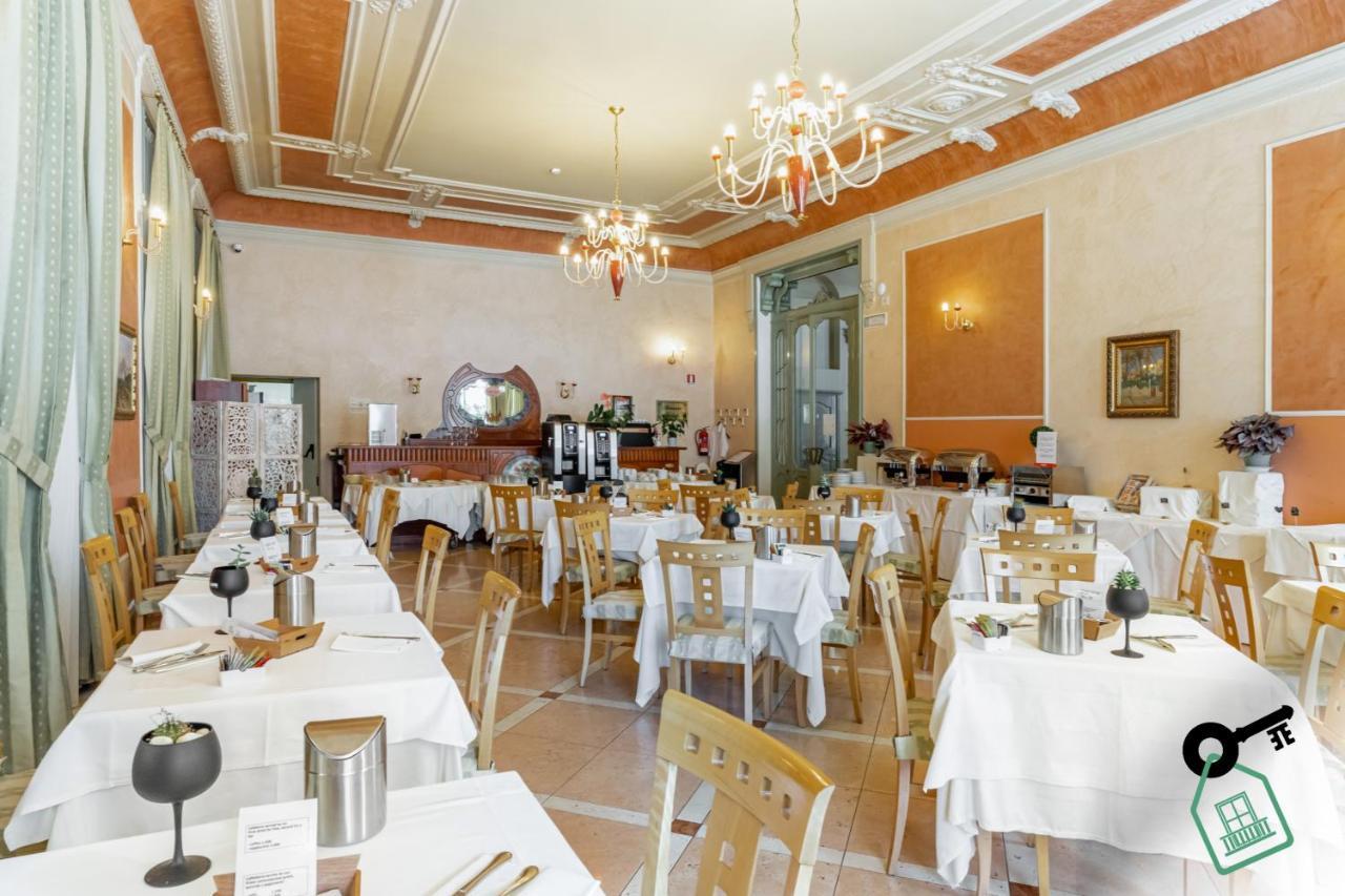 Hotel Rooms Lago Maggiore Verbania Dış mekan fotoğraf