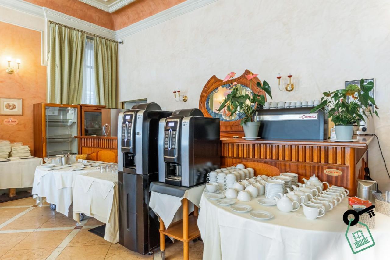 Hotel Rooms Lago Maggiore Verbania Dış mekan fotoğraf