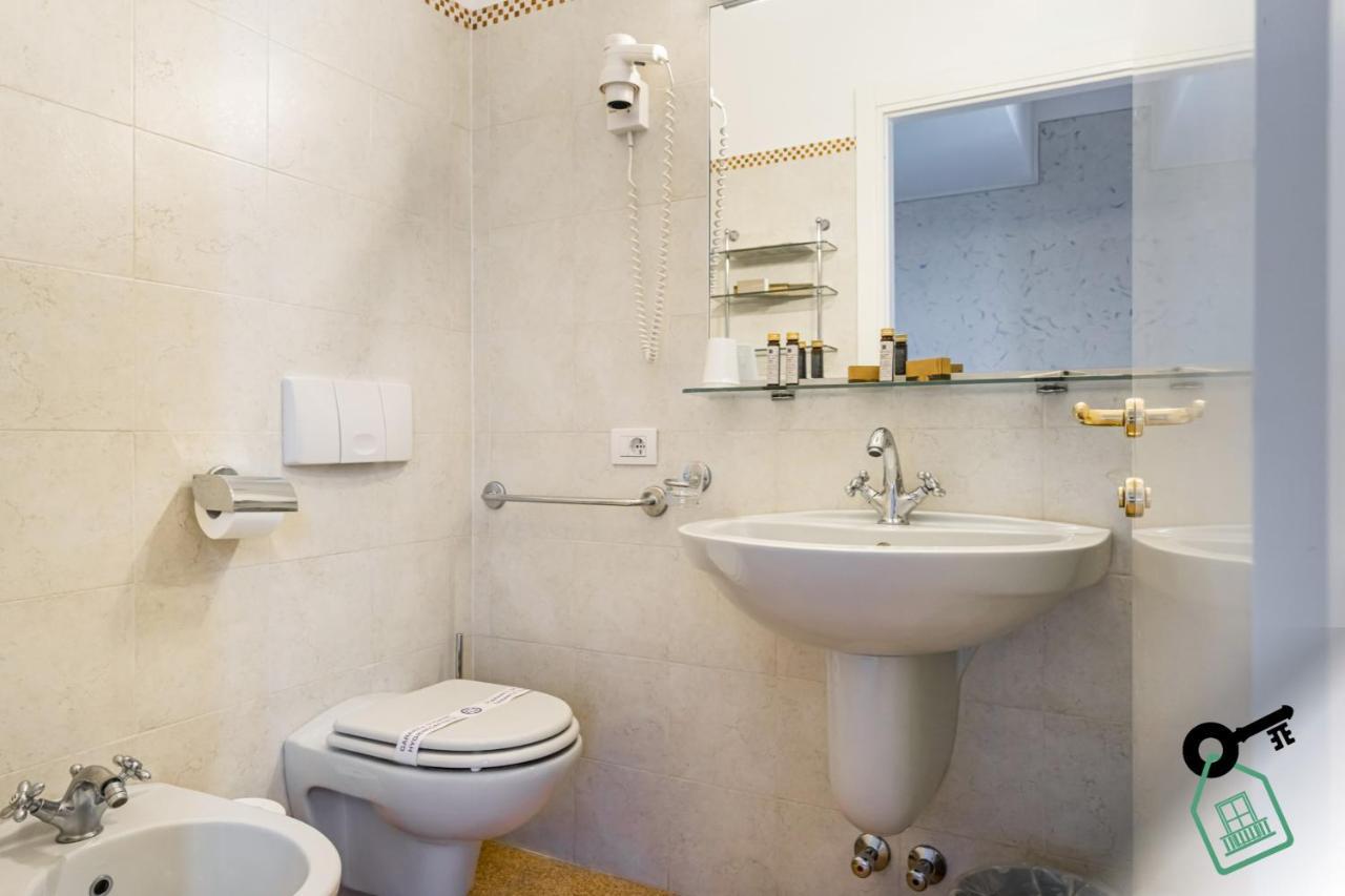 Hotel Rooms Lago Maggiore Verbania Dış mekan fotoğraf